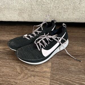 Nike Zoom Fly FX Flyknit Running Shoes Black Gray White AR4562-081 Women Size 9